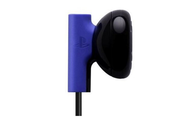 Bei dem Headset der PS4 handelt es sich um ein In-Ear-Kopfhörer. Das Einstellen dieses Headsets ist simpel.