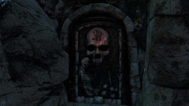 Der Eingang zur Dunklen Bruderschaft wird nur geöffnet, wenn ihr das Codewort kennt. (Quelle: Screenshot spieletipps)