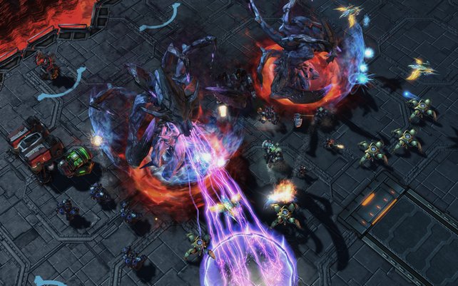 Mit gemeinsamen Kräften vernichtet ihr die üblen Hybriden. Die Koop-Missionen sind teils sehr knackig.