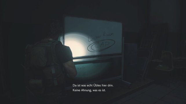 Auf dem Whiteboard seht ihr CAP gekritzelt. (Quelle: Screenshot spieletipps)