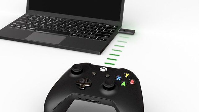 Verbindet euren Xbox Controller mit dem Wireless Adapter, um Spiele auch auf eurem Windows-Gerät mit dem Gamepad zu genießen. (Bildquelle: Microsoft)