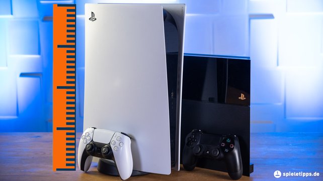 Die PS5-Maße sind wichtig, damit für die Konsole genug Raum im Regal frei ist. Hier seht ihr die PlayStation 5 im Größenvergleich zur PS4.