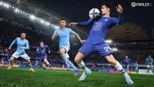 Auch in FIFA 23 treten die FUT-Helden auf dem virtuellen Rasen an. (Bildquelle: EA Sports)
