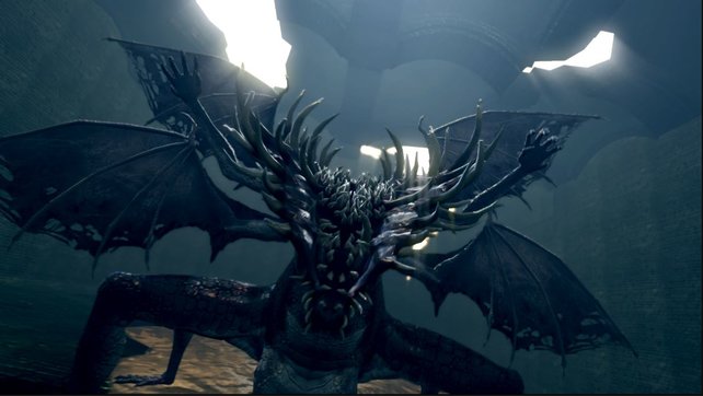 Der Klaffdrache zählt zweifelsohne zu den monströsesten Bossen in Dark Souls.