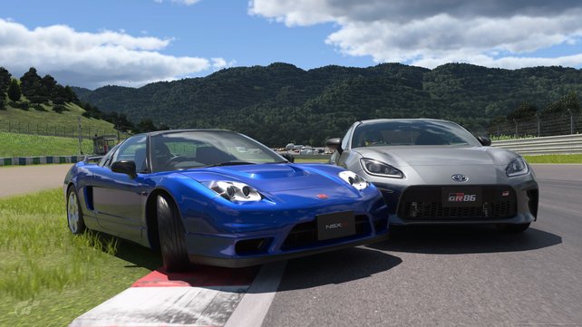 Gran Turismo 7 überzeugt durch seine präzise Steuerung und spannende Überholmanöver.