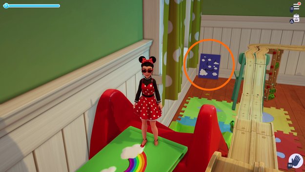 Die erste Spielkarte findet ihr in der hintersten rechten Ecke vom Eingang zum Toy-Story-Reich gesehen (Bildquelle: Screenshot spieletipps.de).