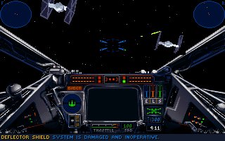 Im der Pilotenkabine eines X-Wings fühlt ihr euch wie Luke Skywalker höchstpersönlich.