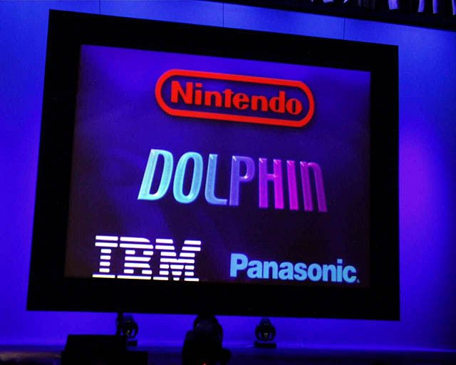 Im Mai 1999 stellt Kyoto den späteren Gamecube unter seinem ursprünglichen Namen Dolphin vor. Zum Flipper-Chip hätte das besser gepasst.